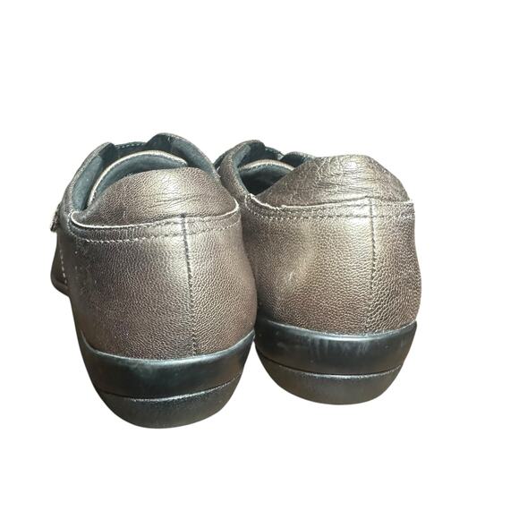Clarks Metallic Bronze Leather Cross-Strap Slip-Ons - Size 7.5 - Picture 7 of 11